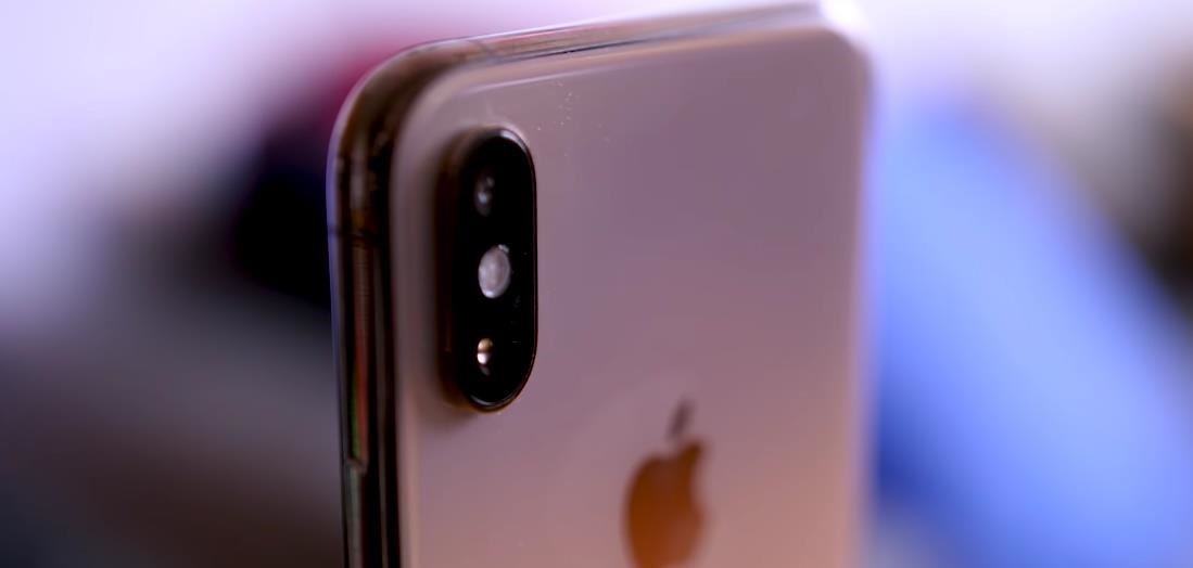 Pixel 3 XL vs. iPhone XS Max: It's a Tough Match Between the Two Large Flagships