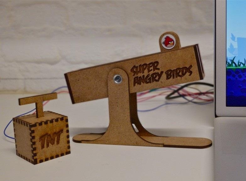 Take Your Angry Birds Game to the Next Level with This Haptic USB Slingshot Controller