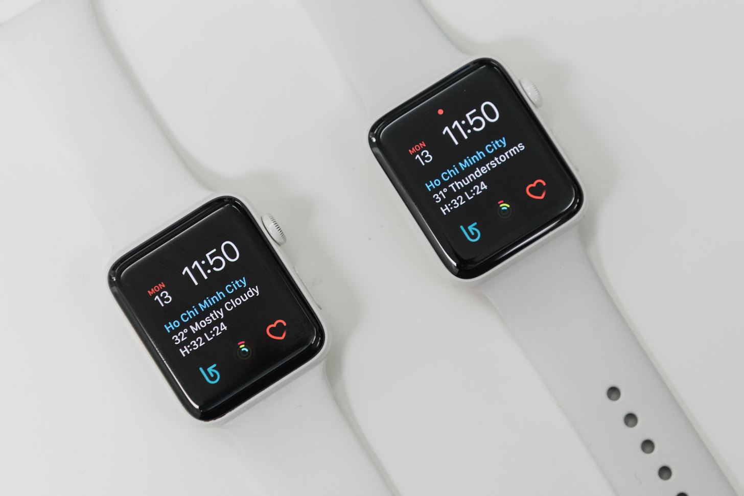 Apple Watch vs. Fitbit — What's the Best Bang for Your Buck?