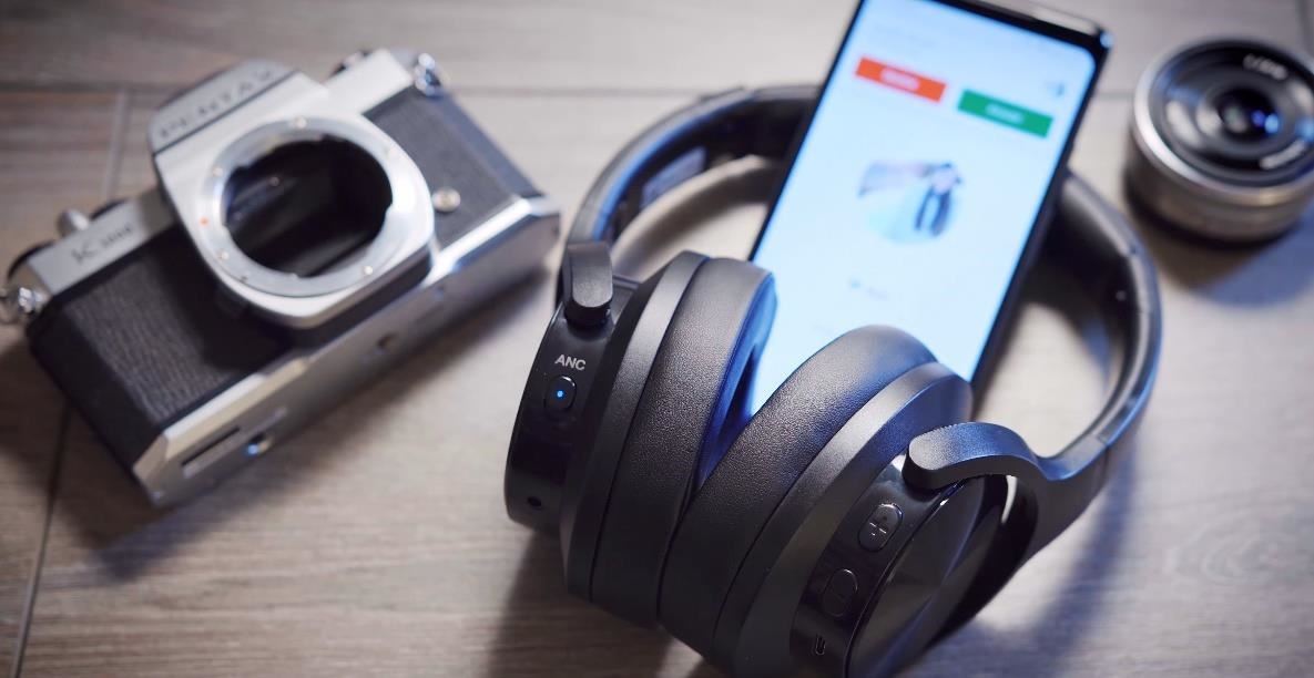 Gift Guide: Must-Have Phone Accessories for Music Lovers & Audiophiles