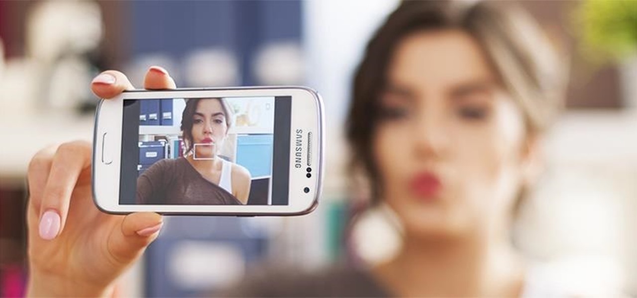 Get Perfectly Composed, High-Res Selfies on Android Using Your Rear Camera