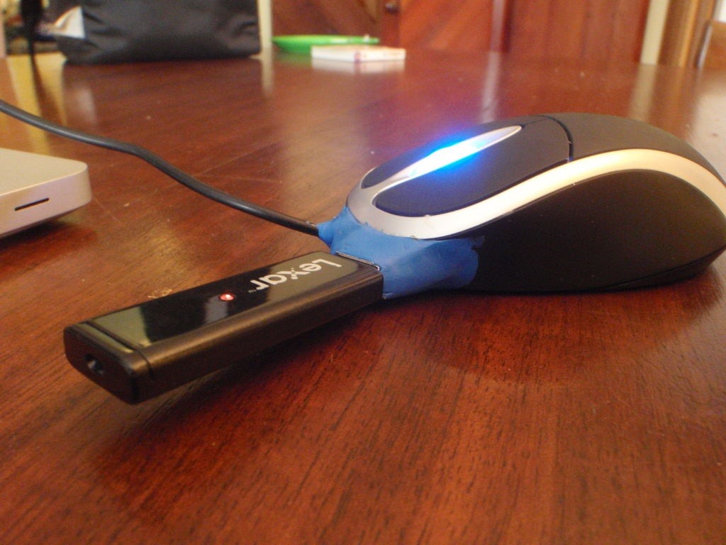 How to Add an Extra USB Port to Your Wired Computer Mouse