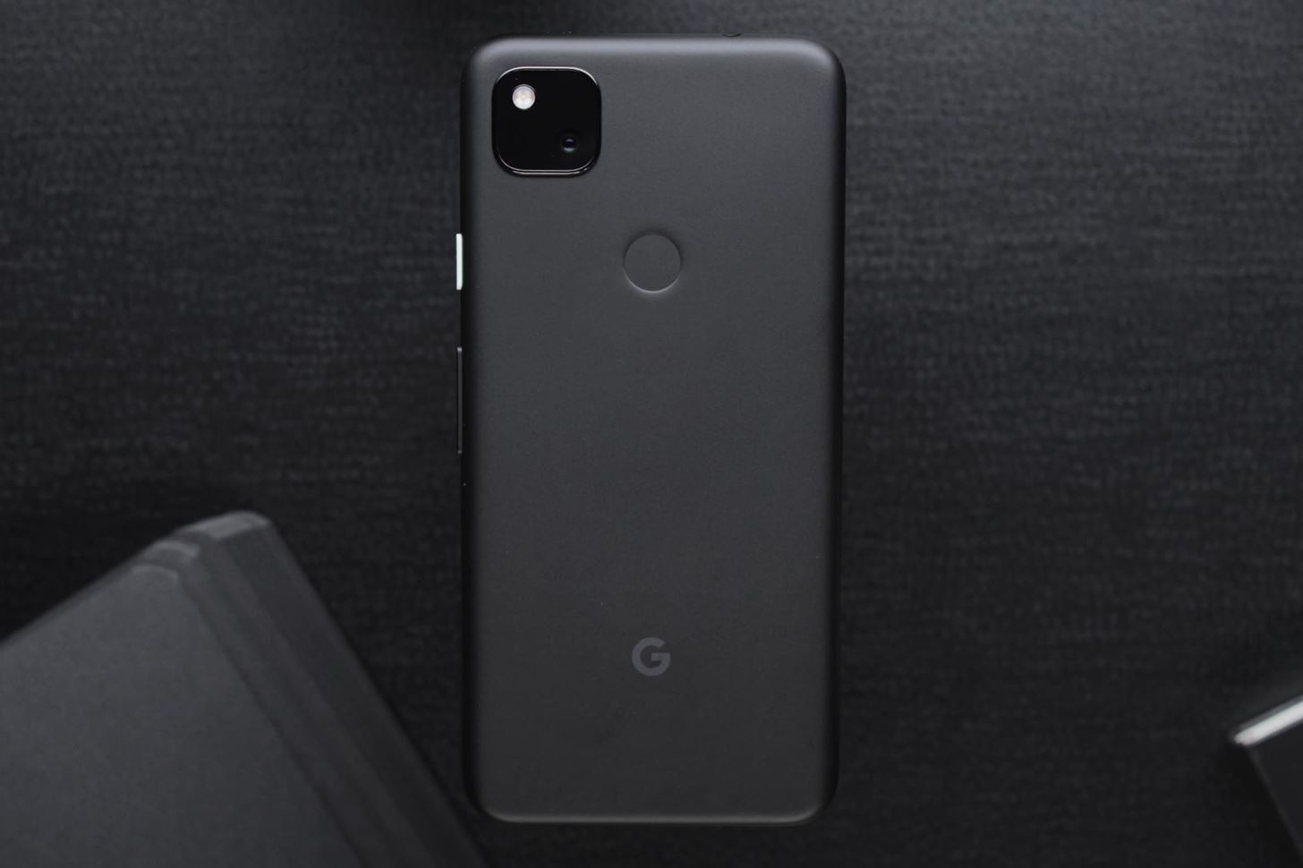 Pixel 4a vs. iPhone SE — Is Apple's or Google's Budget Phone Better for You?