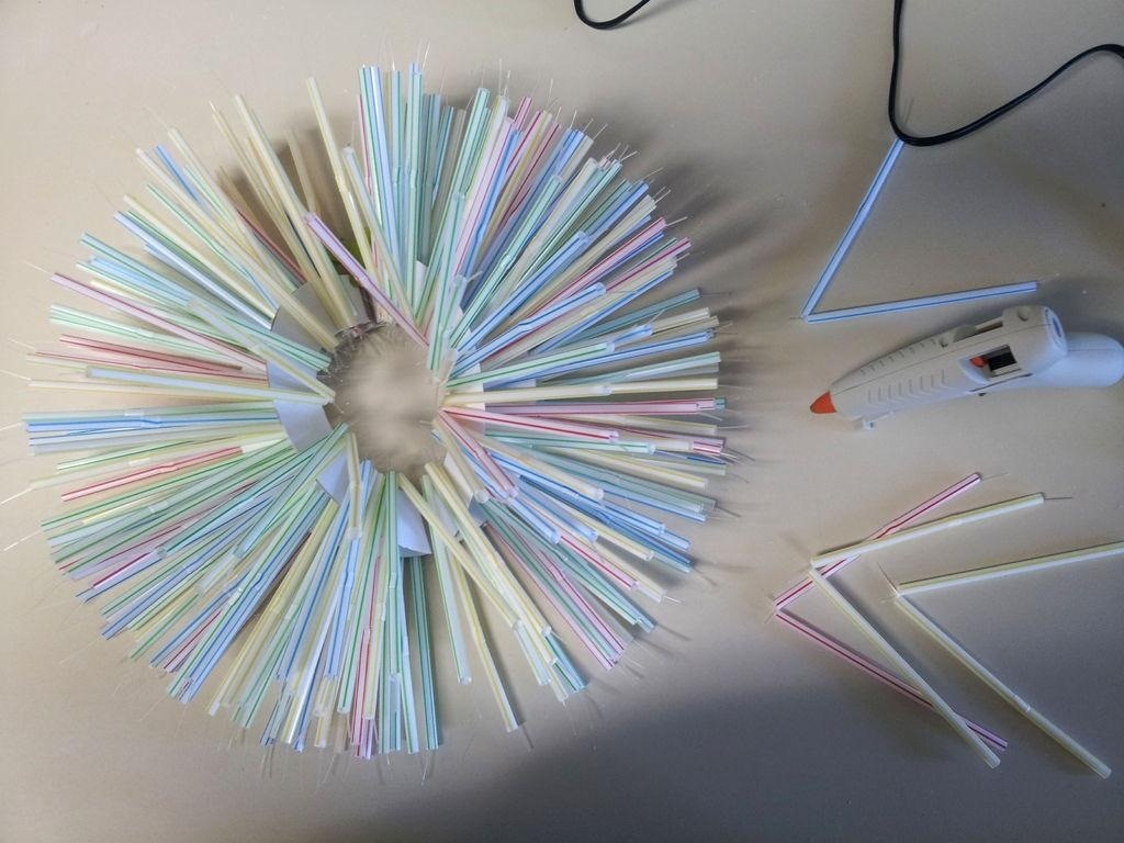 How to Make a Dandelion Lamp Using LEDs, Optical Fibers, and Straws