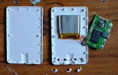 herstel Leer bevind zich How to Hack an Old Cassette Tape into a Retro-Style MP3 Player « Hacks, Mods  & Circuitry :: Gadget Hacks