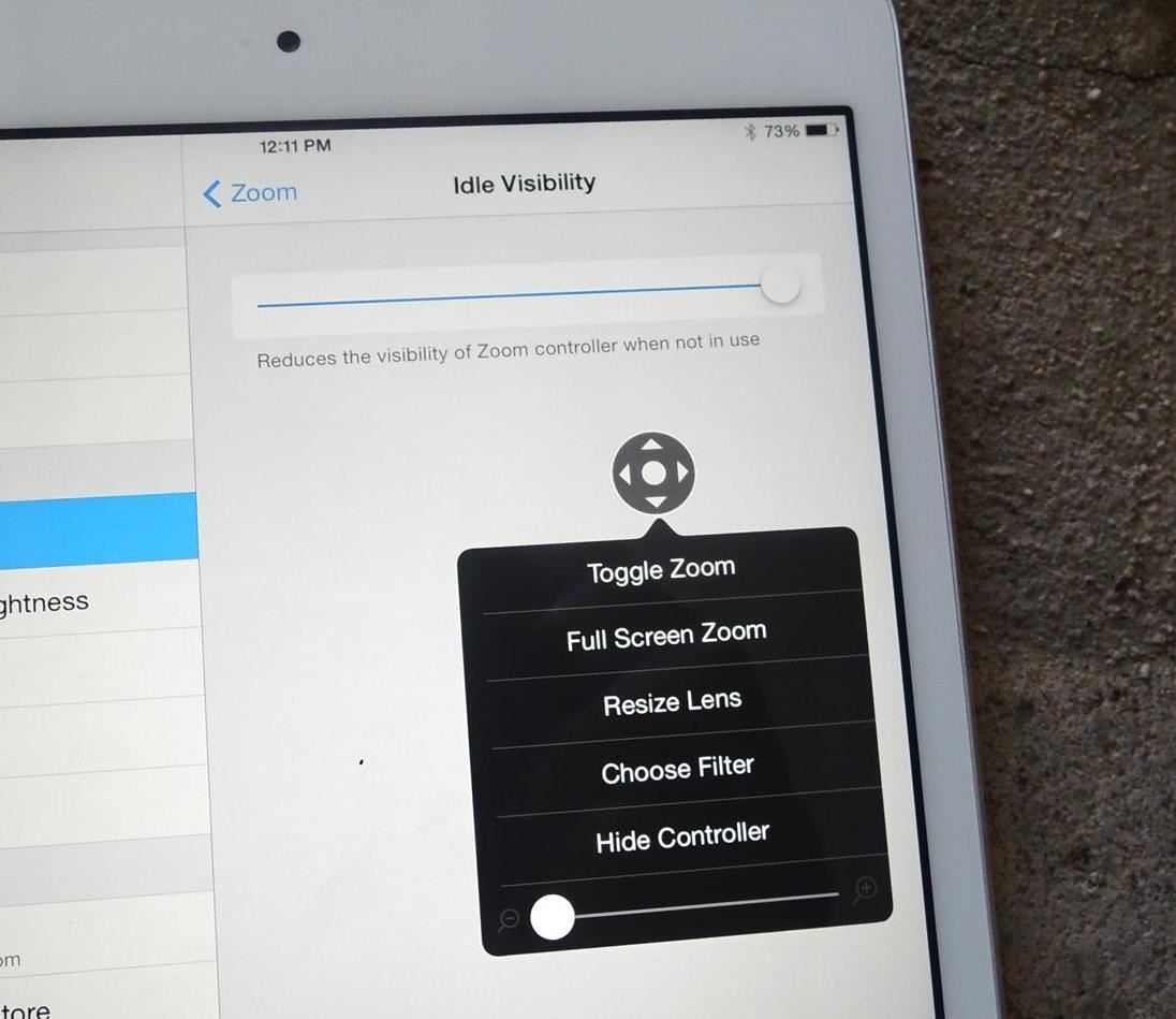 Hidden Zoom Features in iOS 8 Makes Reading Small iPhone Text Easier for Everyone