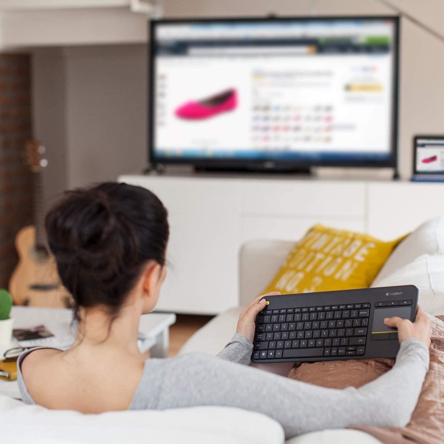 How to Use Your Smartphone as a Keyboard for Your Smart TV