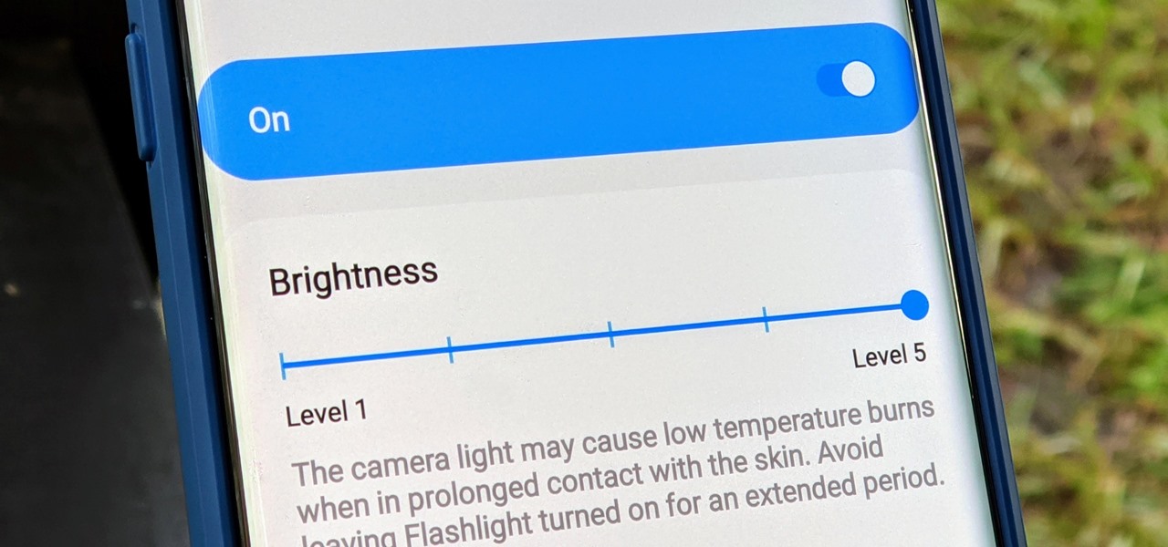 There's an Easy Way to Change Flashlight Brightness on Your Galaxy Phone