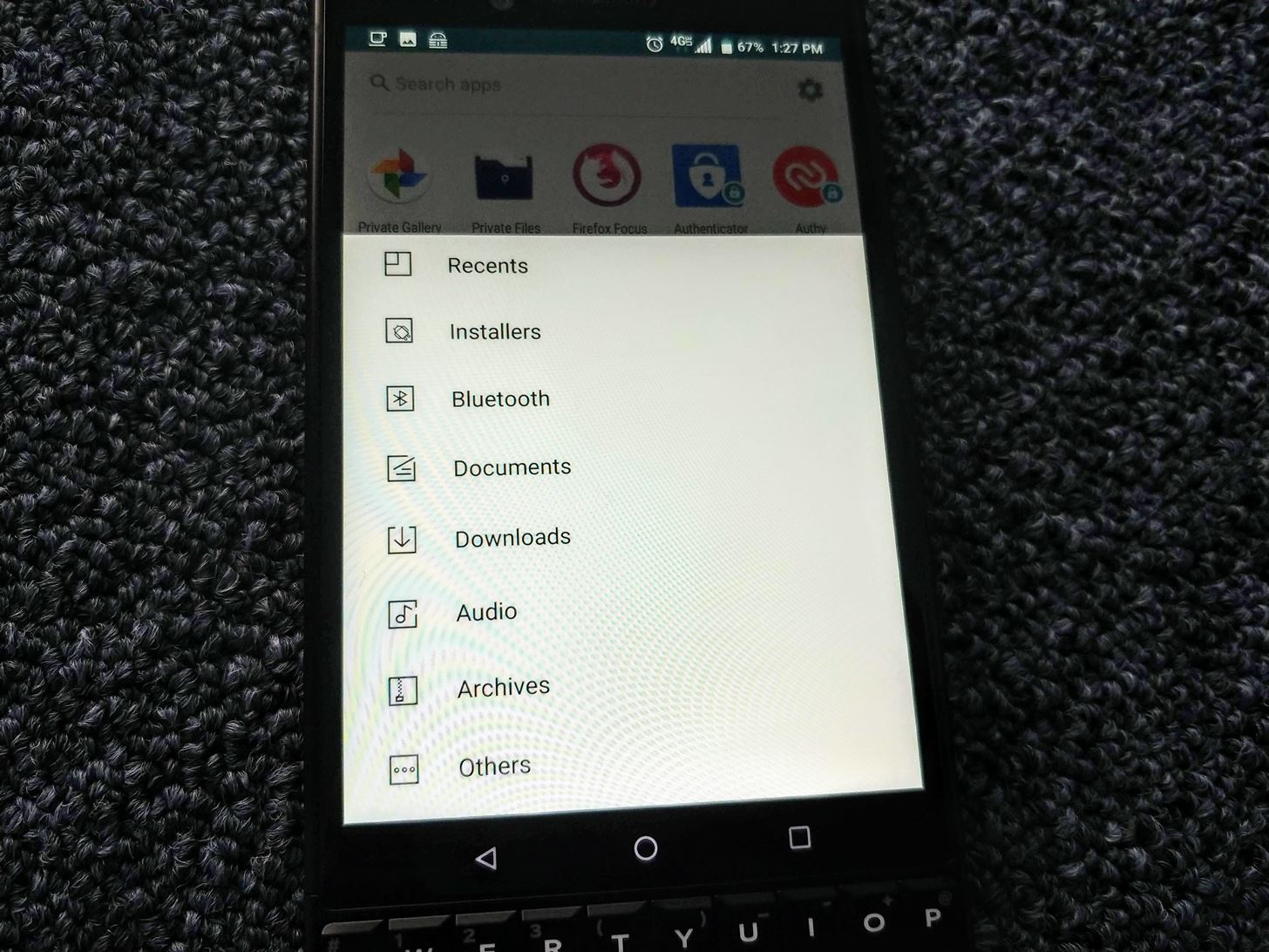 How to Use BlackBerry Locker to Keep Your Files & Apps Private