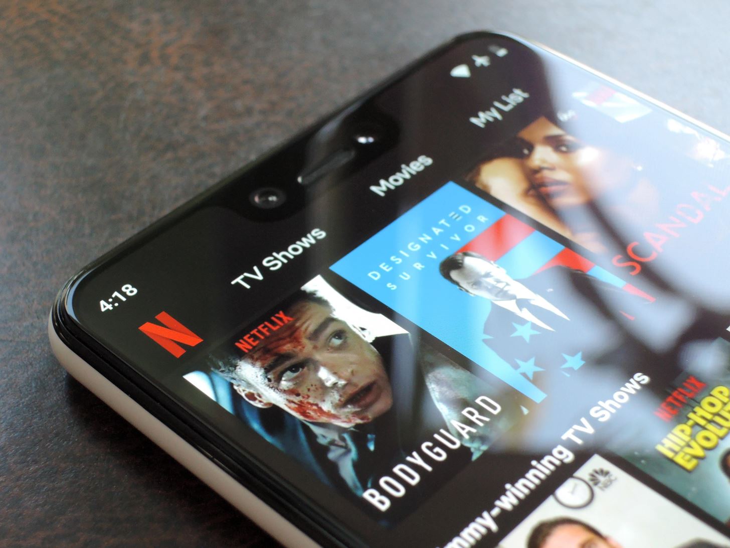 The 5 Best Phones for Streaming Videos from Netflix, Hulu, YouTube & Amazon Prime