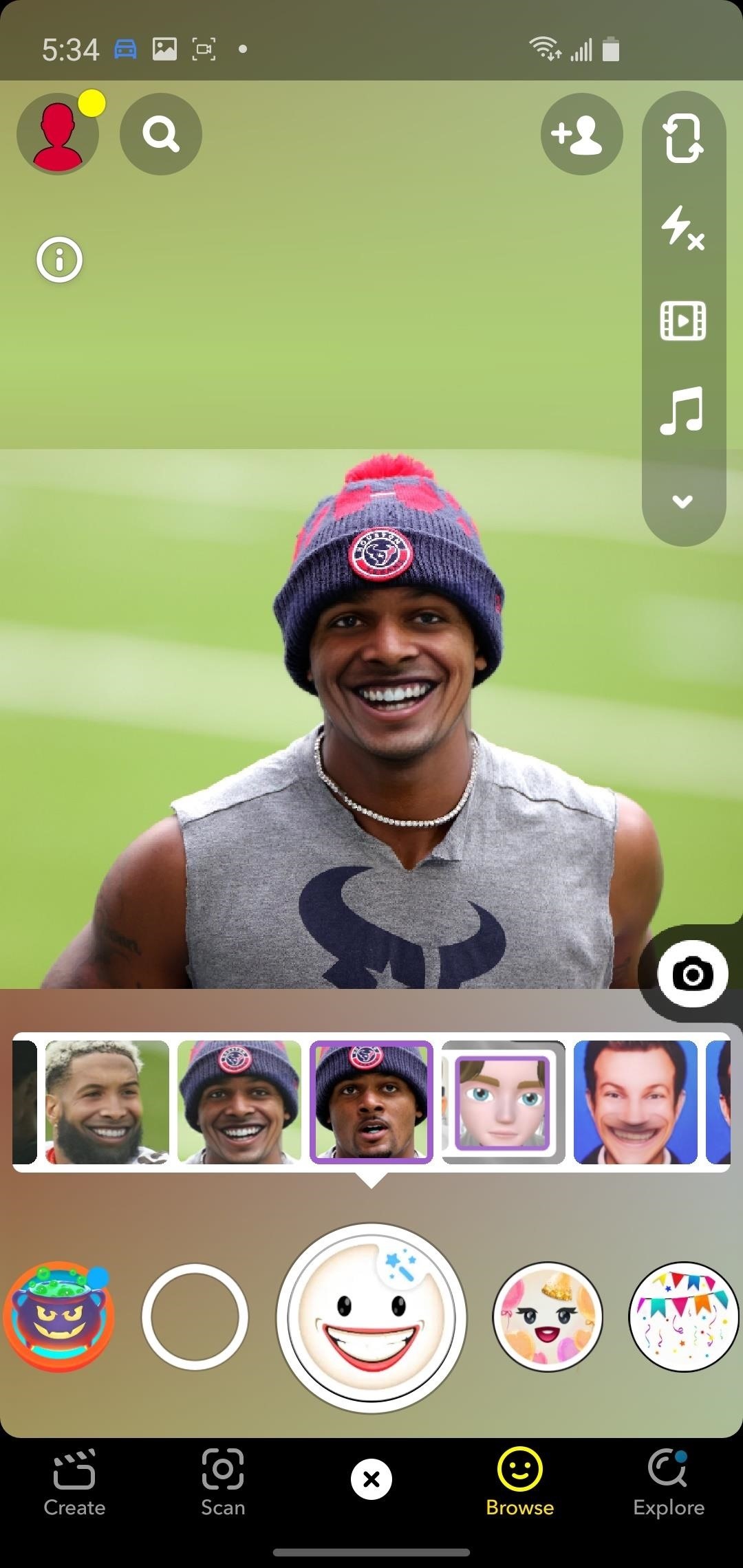 Use Snapchat's Latest Viral Lens to Put a Smile on Your Face — Or Someone Else's