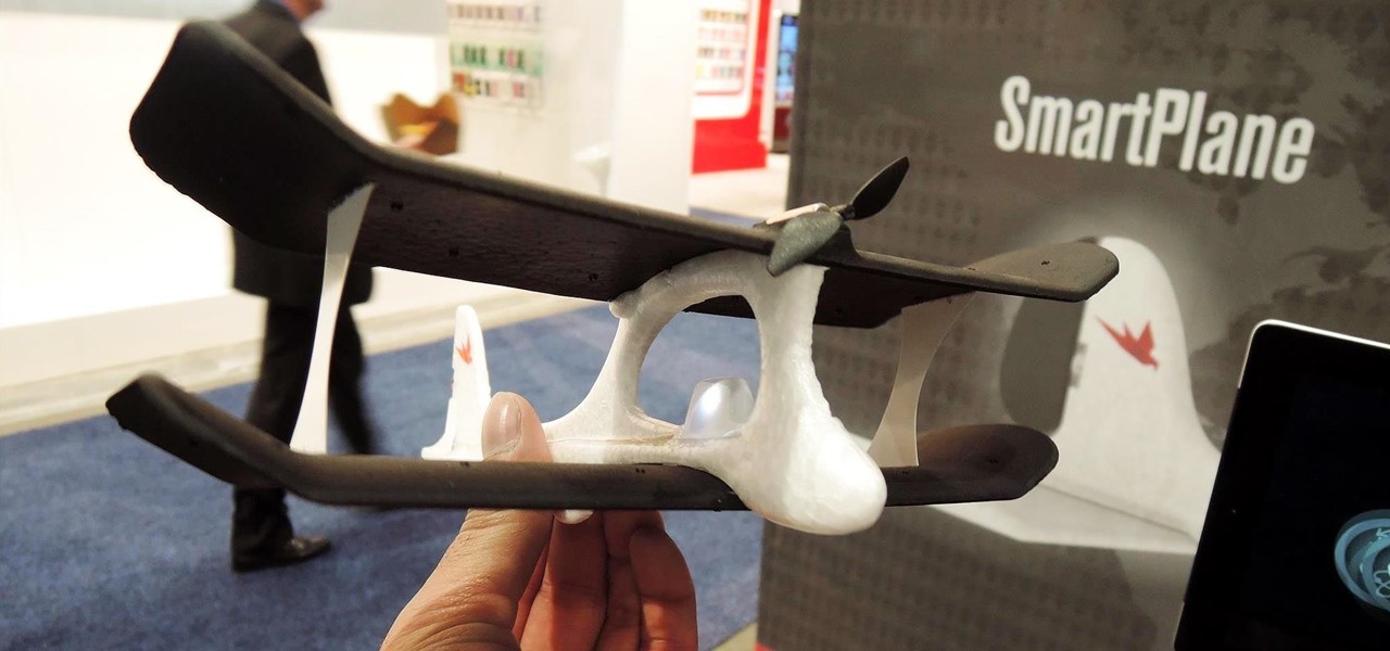 SmartPlane Is a Super Lightweight Aircraft Controlled by Android or iOS