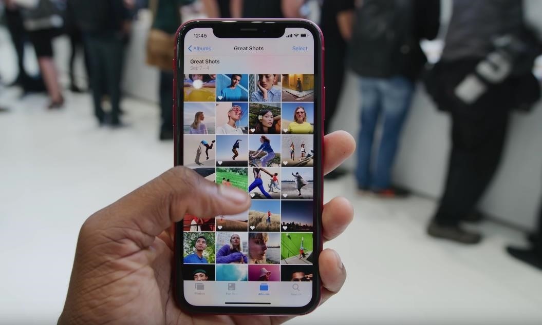 iPhone XR vs LG G7 ThinQ: Same Price, Same Screen Size, but Vastly Different Overall