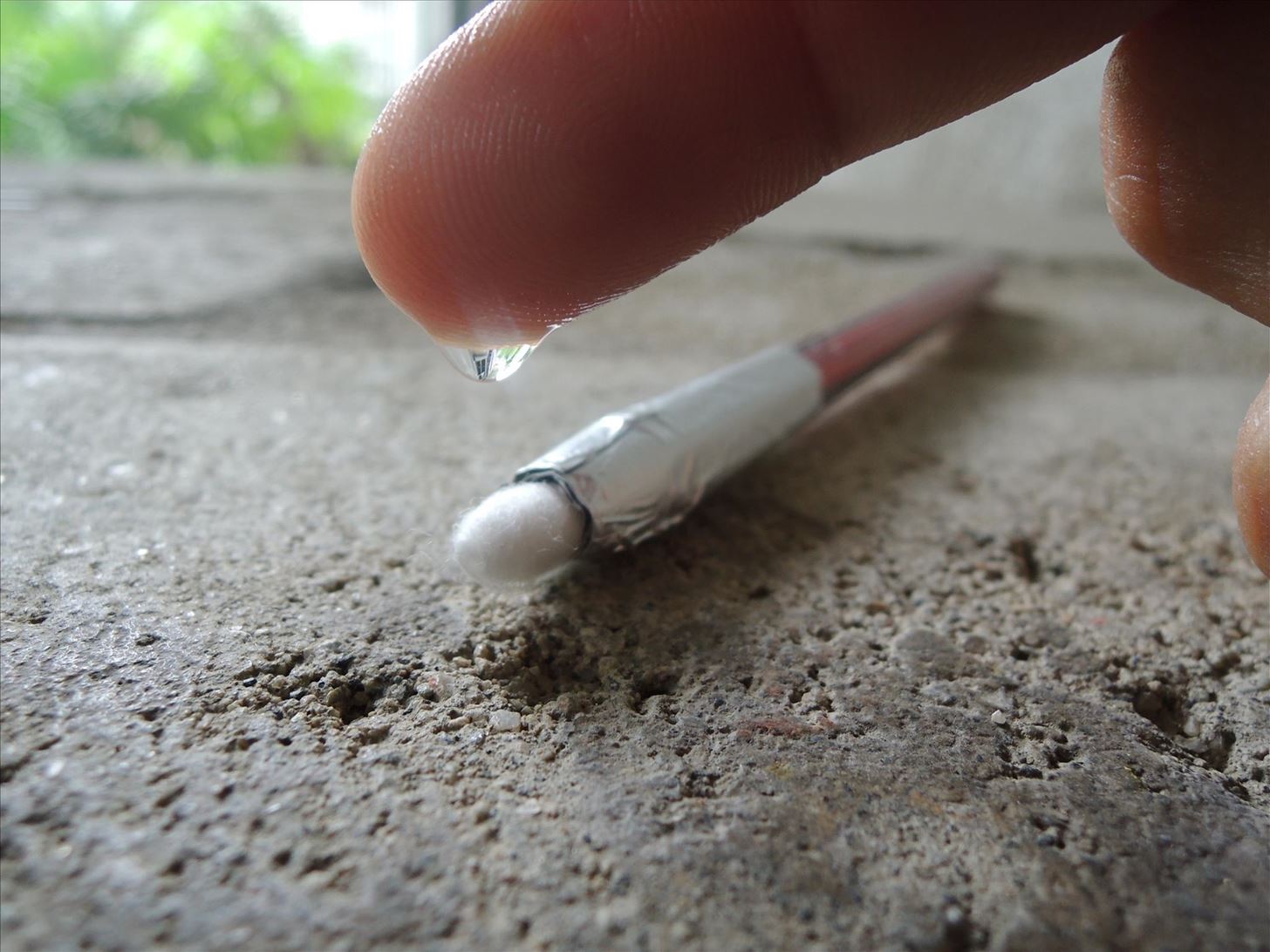 Make an Easy DIY Stylus for Your iPhone 6 or 6 Plus Using Stuff You Already Have