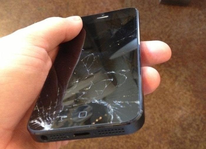 How to Replace Your Apple iPhone 5's Cracked Screen