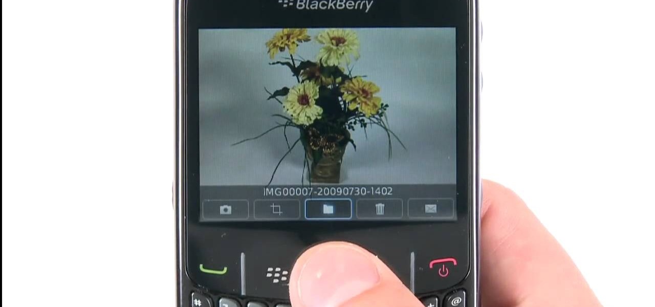 How To Take Pictures With A Blackberry 2