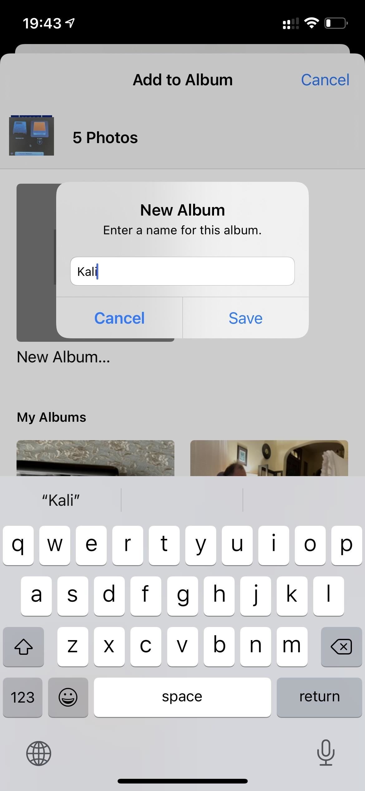 How to Bulk Add or Change Captions for Photos on Your iPhone Instead of Doing It One by One