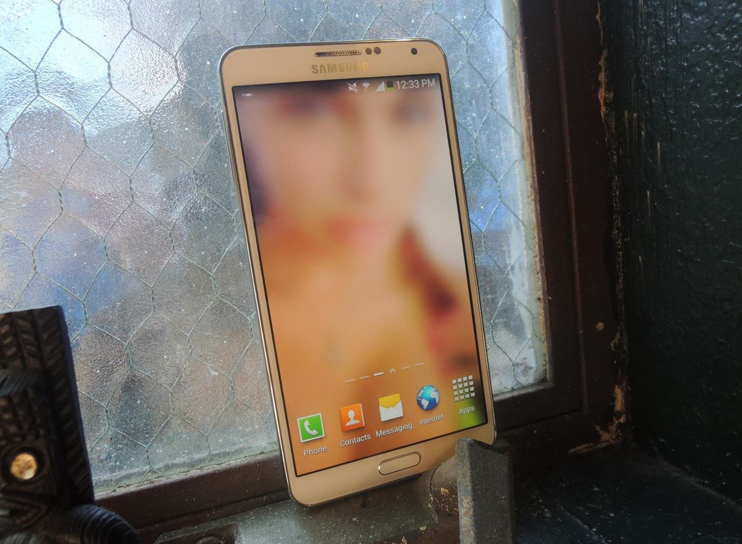 How to Add iOS 7-Style Blur Effects to Backgrounds on Your Samsung Galaxy Note 3