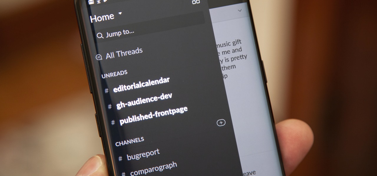Get Slack's Sidebar to Work with Dark Mode on Your Phone